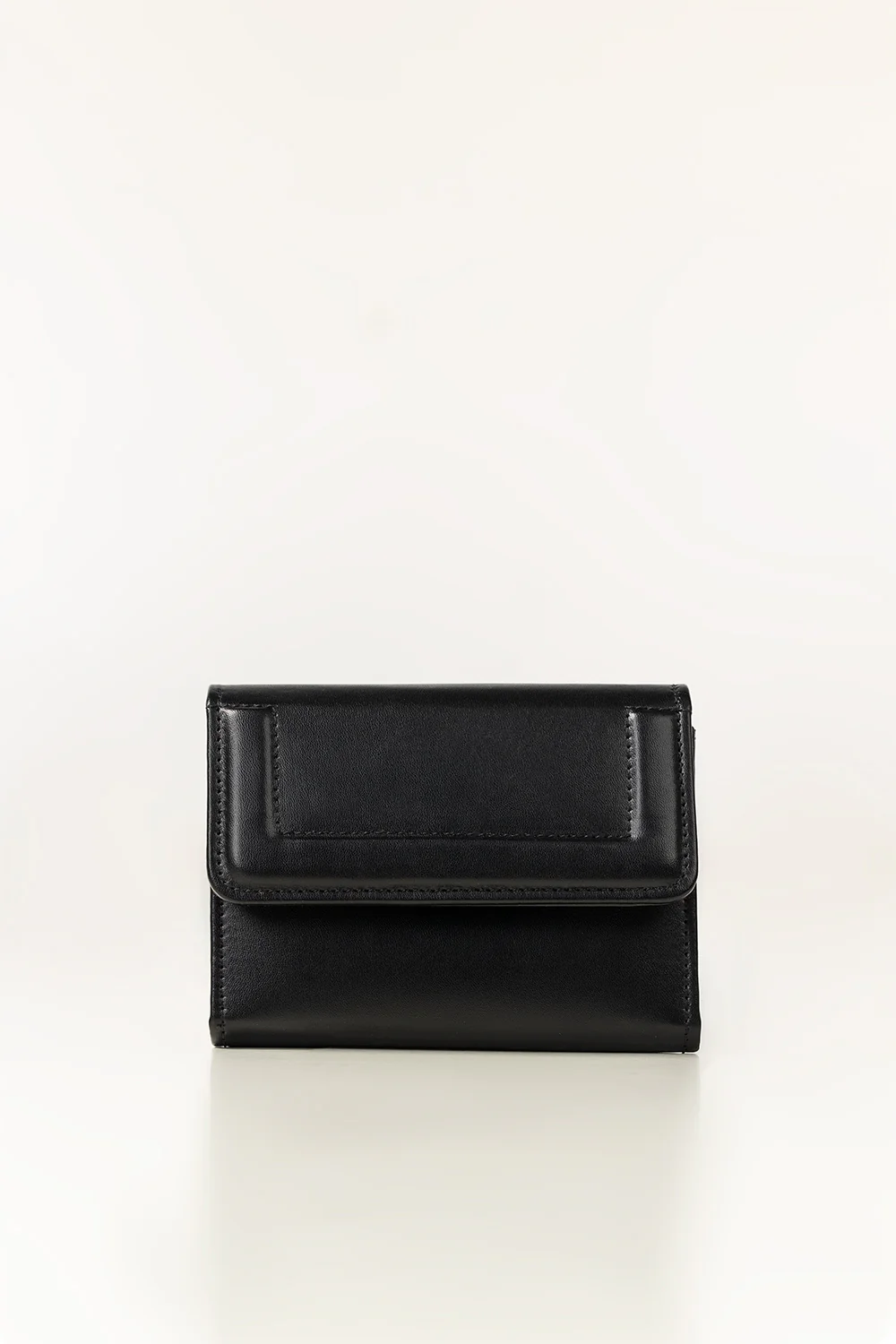434041-black-wallet-front-ideas2222222222222222.webp Black Wallet - Image 1