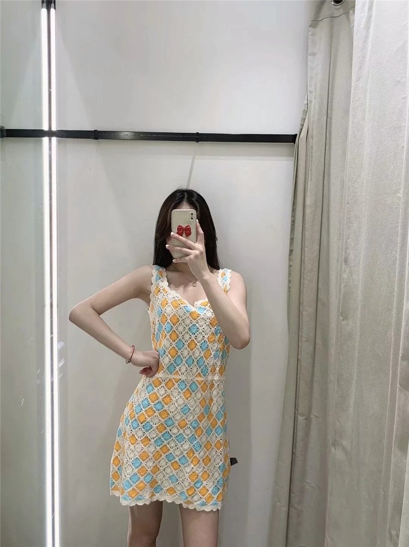 cd3b13c3-05bc-4821-9ddd-0e48cab83bc7.jpg Early Autumn High-waist Sling Diamond Crochet Mini Dress Casual Short Skirt - Image 1