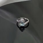 Trendy Lake Blue Zircon Ring Retro Light Luxury Temperament Band - Image 3