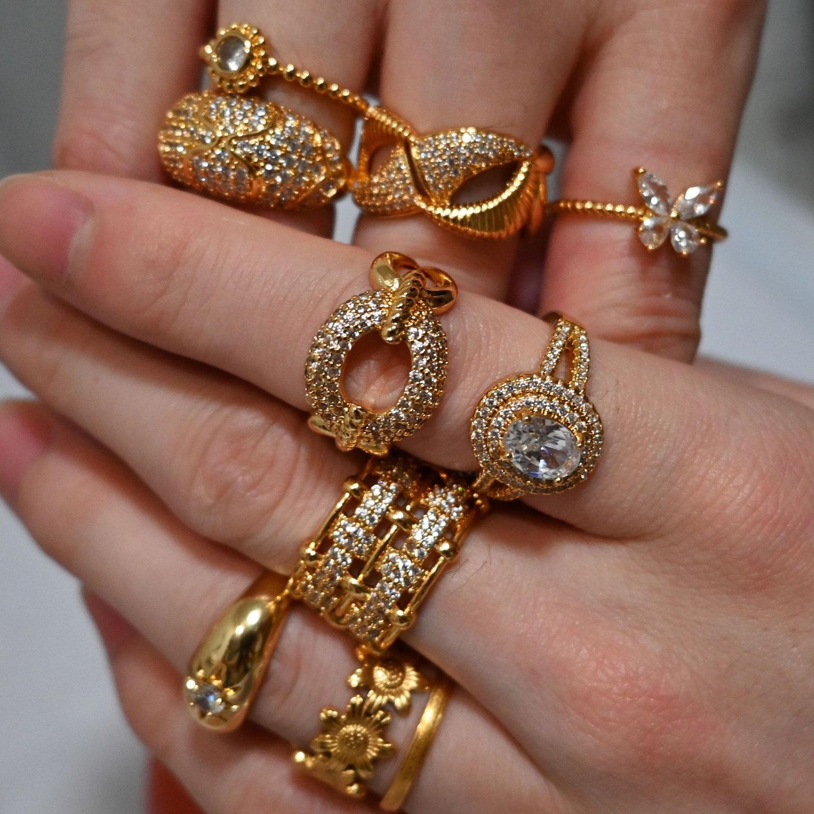 90db183c-a4c4-4ee3-be6c-860c9380085a.jpg European And American Bestseller Full Diamond Ring, Fashion Luxury Cluster Set Zircon Adjustable Ring, Light Luxury Elegant Luxury Diamond Ring Wholesale Supply - Image 1